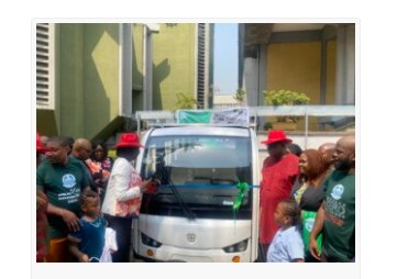 UNILAG inaugurates buses using solar energy